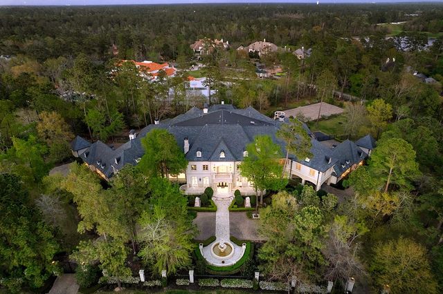 88 Grand Regency, The Woodlands, TX, 77382