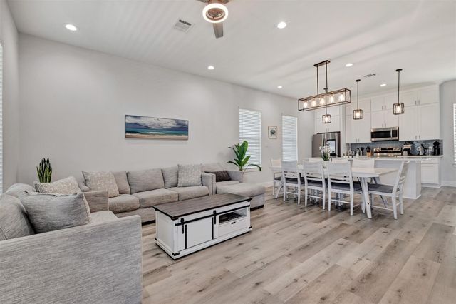 18515 Shaman, Galveston, TX, 77554