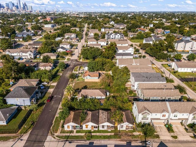 1801 Schweikhardt, Houston, TX, 77020