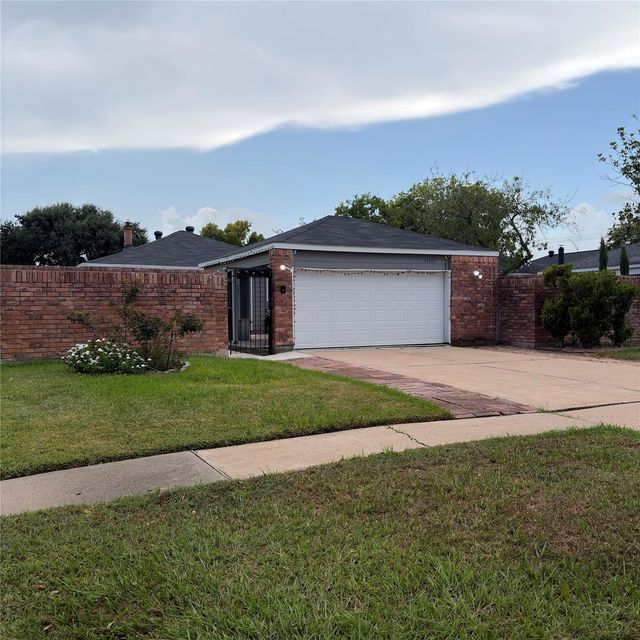 13131 Newbrook