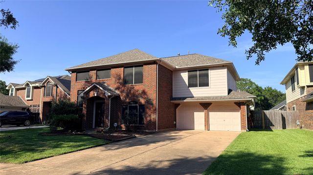  106 Crimson Bay Dr, League City, TX 77573