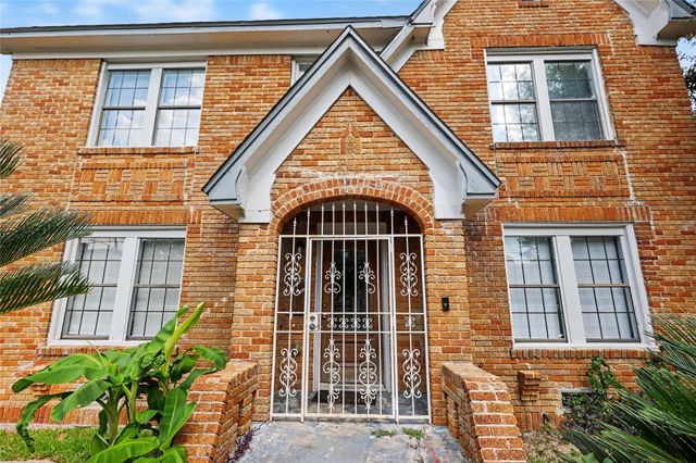 5121 Polk, Houston, TX, 77023