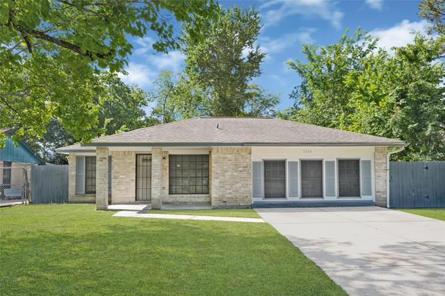 7026 Hedgewood, Houston, TX, 77016