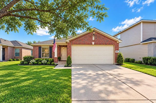  9219 Summer Valley Ln, Richmond, TX 77407