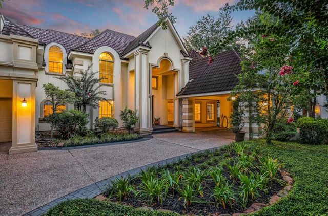  35 W Isle Pl, The Woodlands, TX 77381