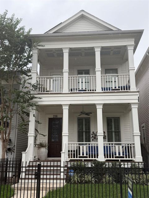 216 24th, Houston, TX, 77008