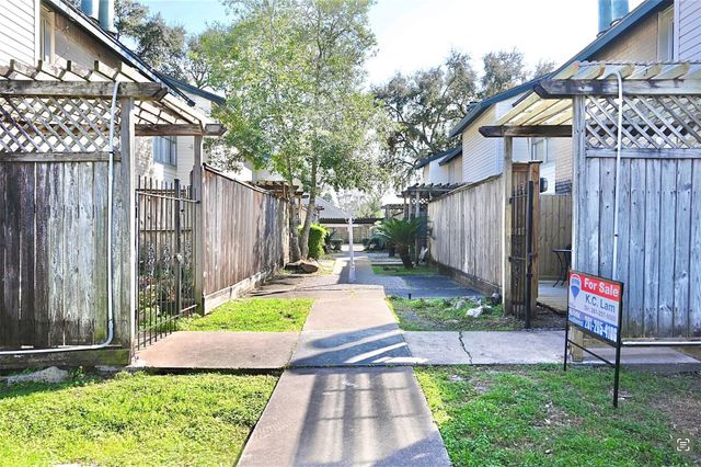 7918 Prestwood Dr, Houston, TX, 77036