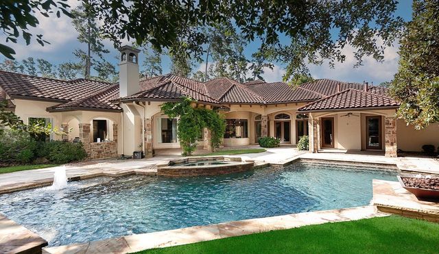 103 Tranquil, The Woodlands, TX, 77380
