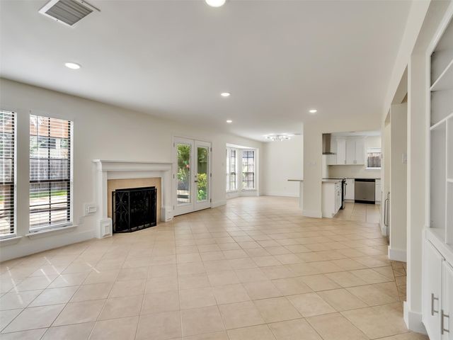  4223 Glen Avon Dr, Pasadena, TX 77505
