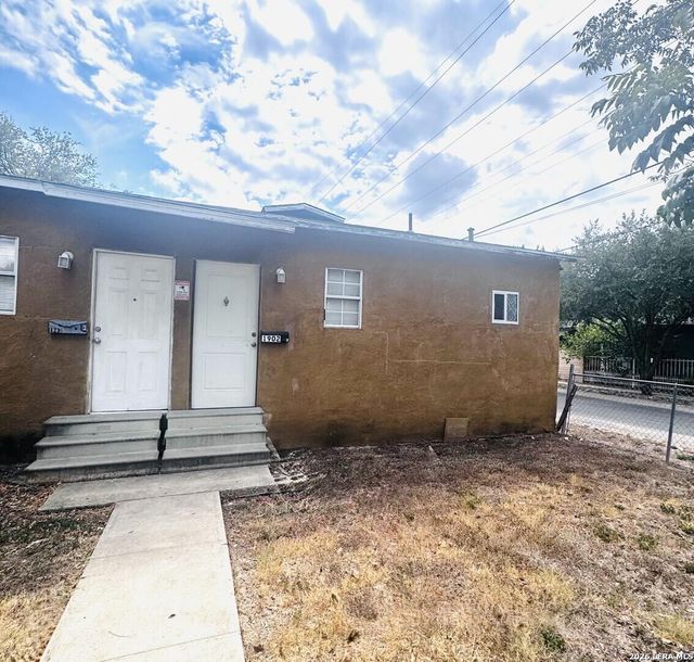 1902 LENNON AVE