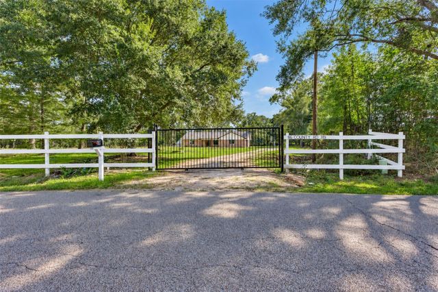 86 County Road 319, Cleveland, TX, 77327