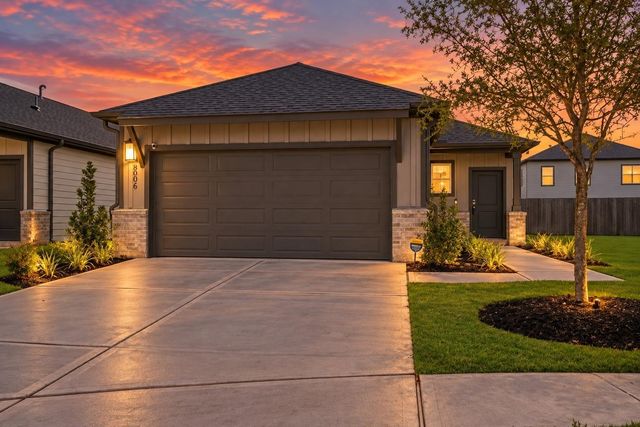 8006 Magnolia Praire