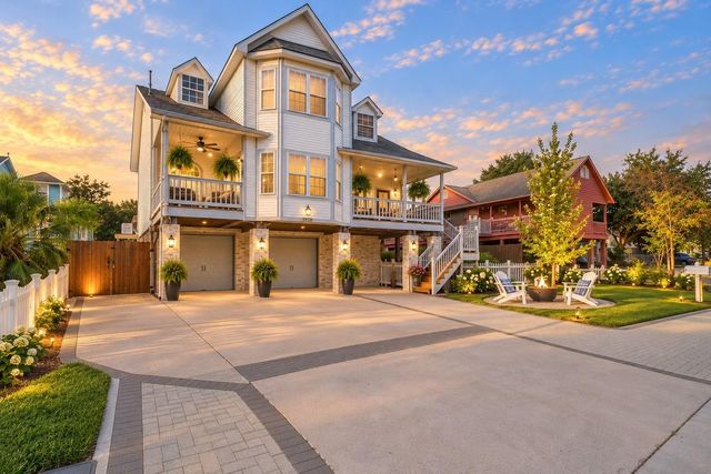 920 Grove, Clear Lake Shores, TX, 77565