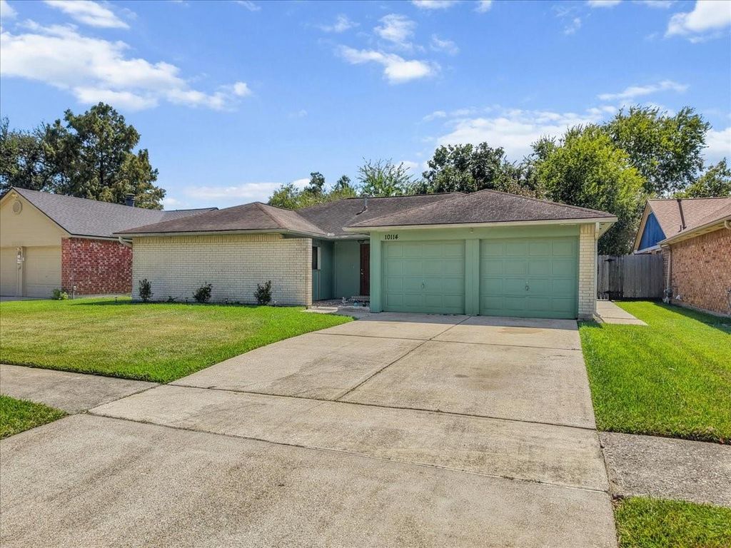 10114 Roseberry Dr, La Porte, TX 77571 cover photo. Doors Open Tour advertisement.