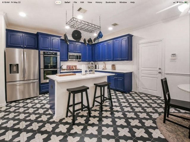 1111 26th, Houston, TX, 77008