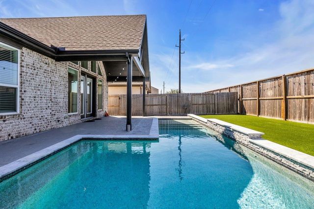 18342 Lilac Woods