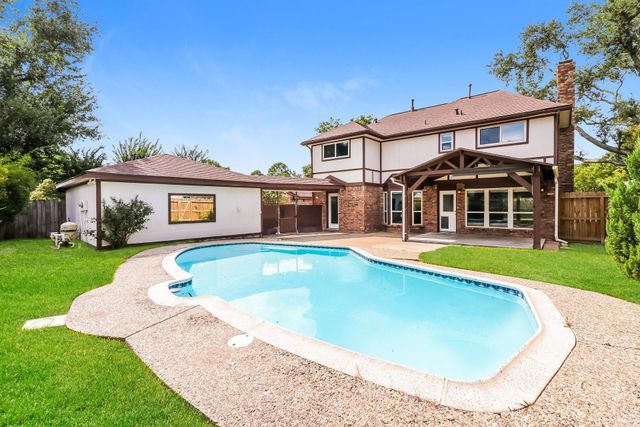 826 Bradwell, Houston, TX, 77062