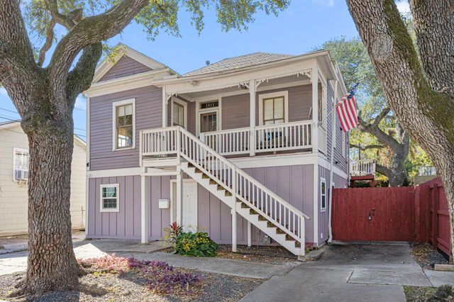  1811 30th St, Galveston, TX 77550