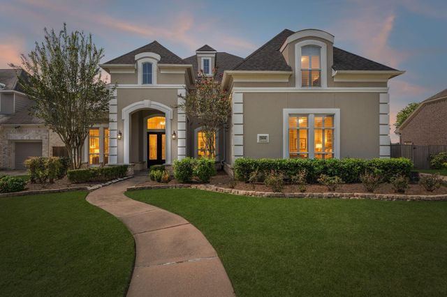 7806 Silent Forest Dr, Sugar Land, TX 77479