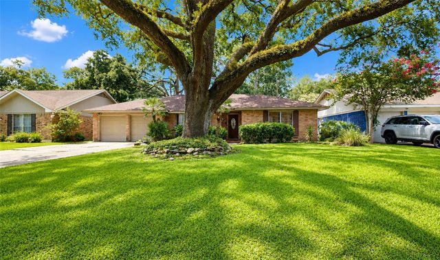  2322 Carleen Rd, Houston, TX 77018