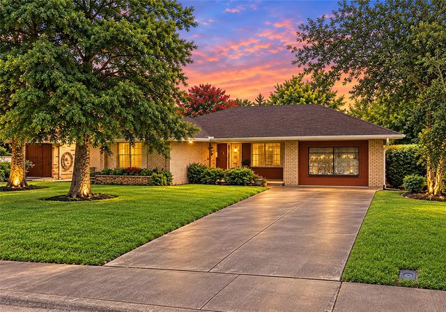 4805 Viking, Houston, TX, 77092