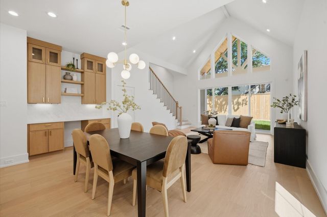 611 25th, Houston, TX, 77008