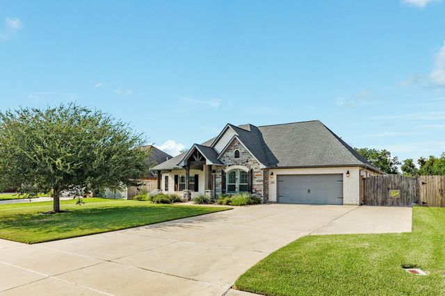 232 Creekside, Lake Jackson, TX, 77566