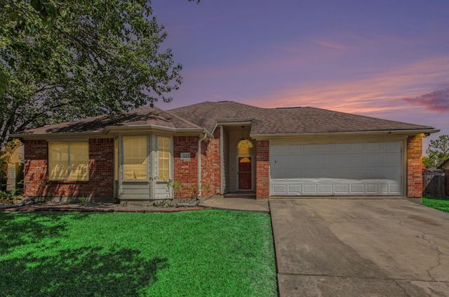  13415 Lake Breeze Ln, Willis, TX 77318