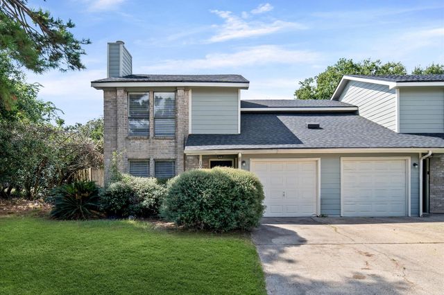 10011 Spring Place, Houston, TX, 77070