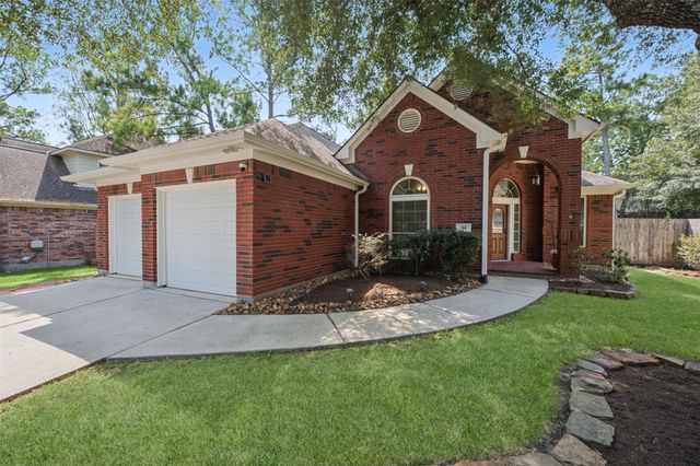  116 N Acacia Park Circle, The Woodlands, TX 77832