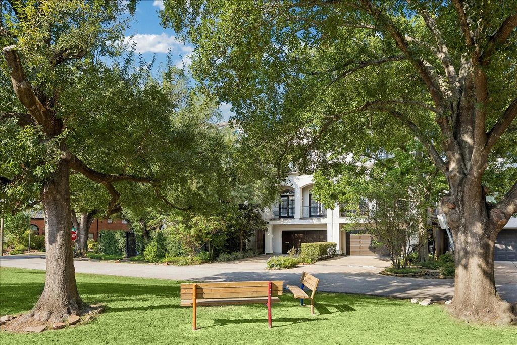 6414 Taggart St A, Houston, TX 77007 cover photo. Doors Open Tour advertisement.