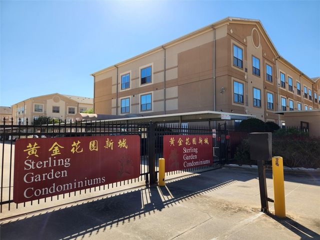 6611 Sam Houston, Houston, TX, 77072