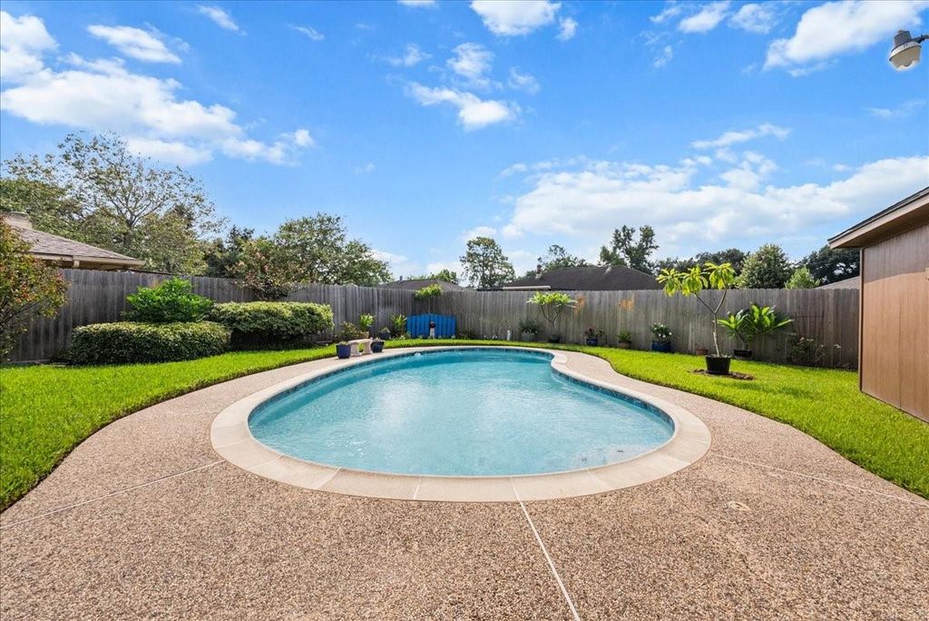 1918 Crooked Creek Ln, Pearland, TX 77581 cover photo. Doors Open Tour advertisement.