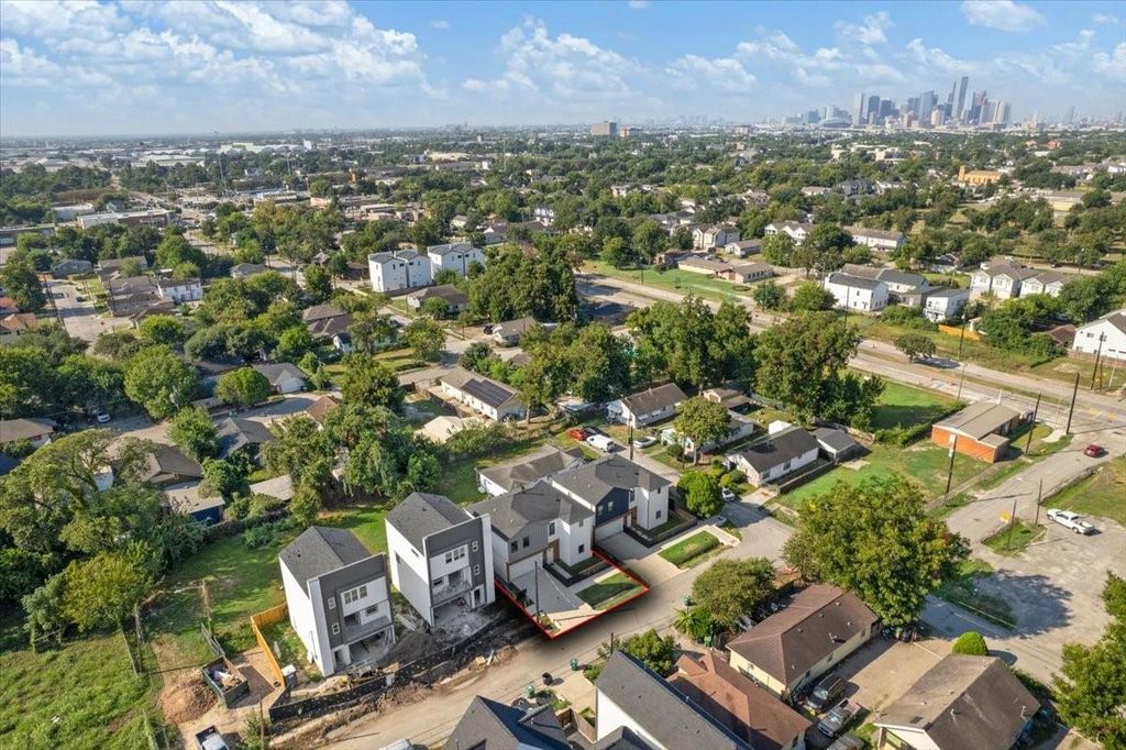 5604 Mulvey St, Houston, TX 77020 cover photo. Doors Open Tour advertisement.
