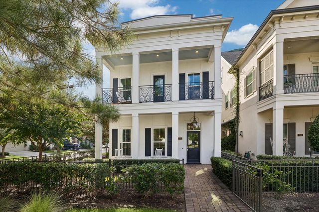 270 Green Blvd, Shenandoah, TX 77384