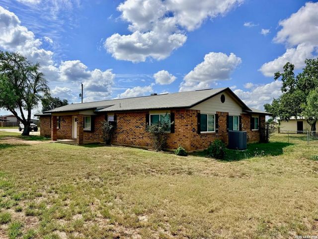 611 Deer Trail dr