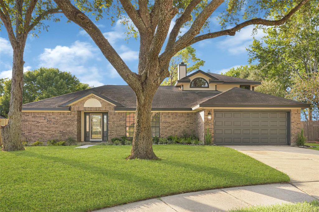 2506 Walnut Grove Ct, Pearland, TX 77584 cover photo. Doors Open Tour advertisement.