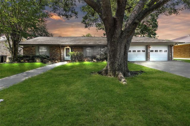 2207 Mockingbird, Baytown, TX, 77520