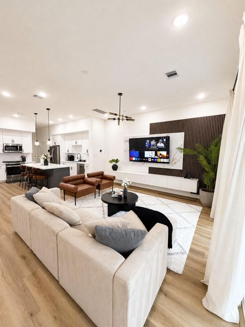 3005 Mcilhenny, Houston, TX, 77004
