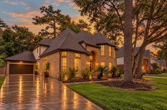 6906 Cherry Hills
