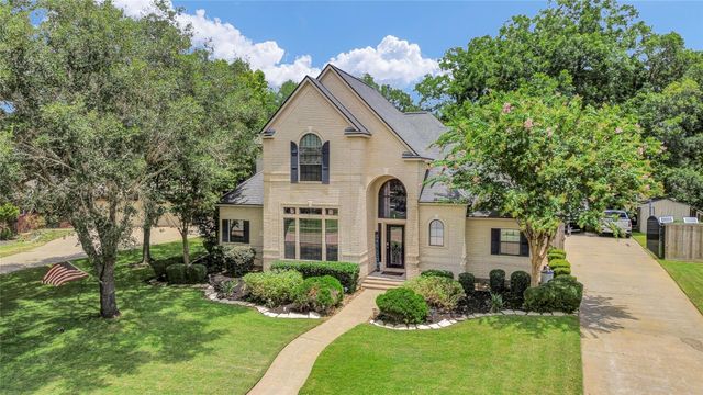 208 River Oaks, Lake Jackson, TX, 77566
