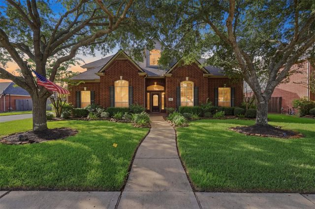 316 Falcon Lake, Friendswood, TX, 77546