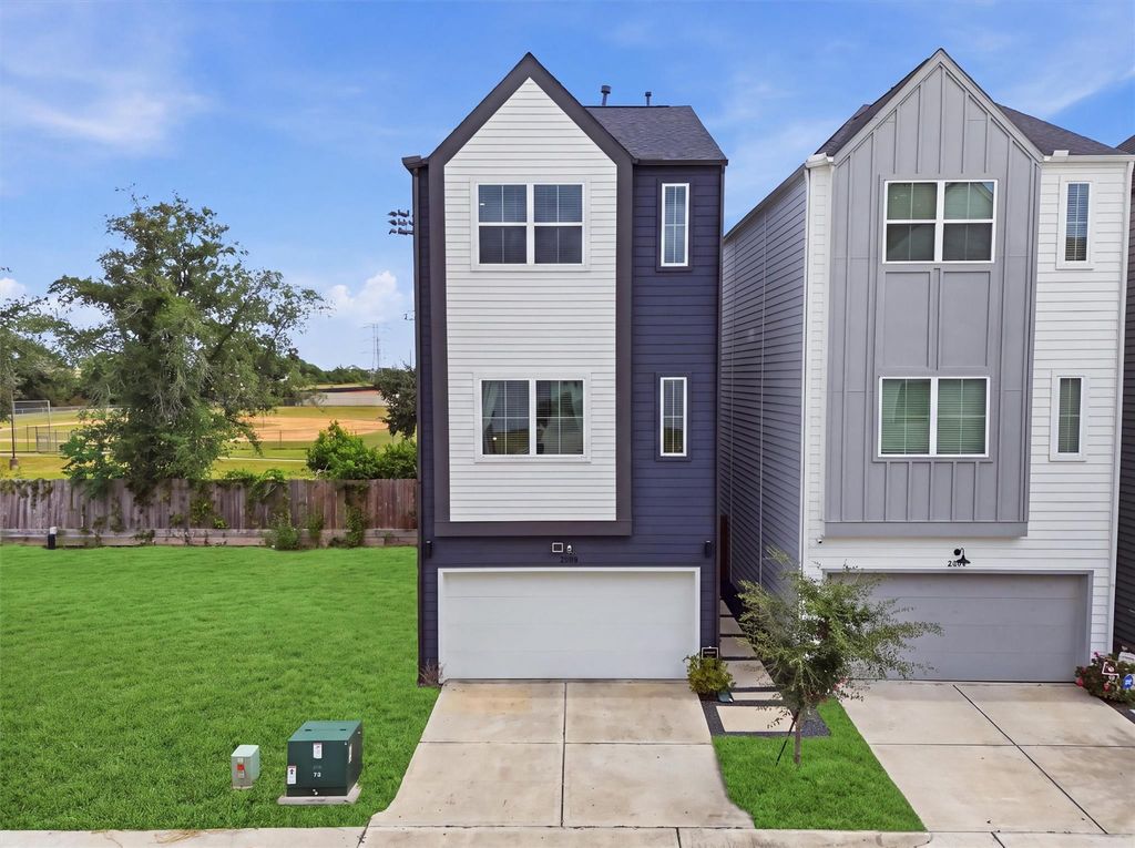 2206 Springwood Vista Ln, Houston, TX 77055 cover photo. Doors Open Tour advertisement.