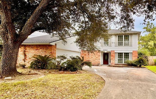  16743 Lost Quail Dr, Houston, TX 77489