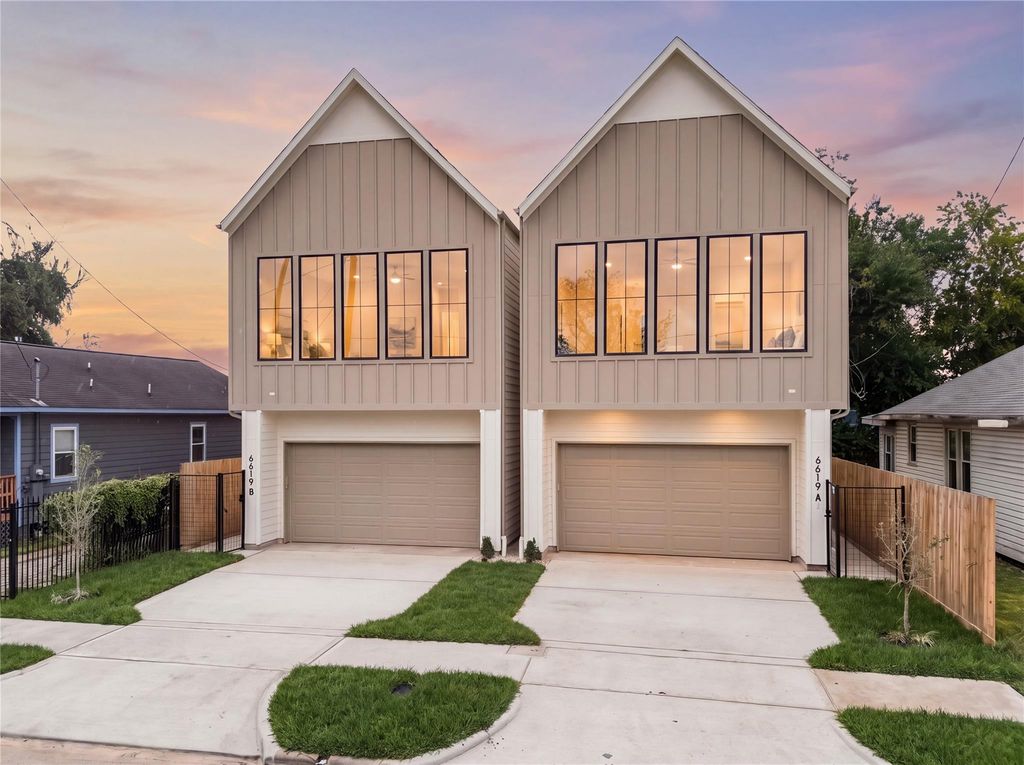 6619 Avenue Q B, Houston, TX 77011 cover photo. Doors Open Tour advertisement.
