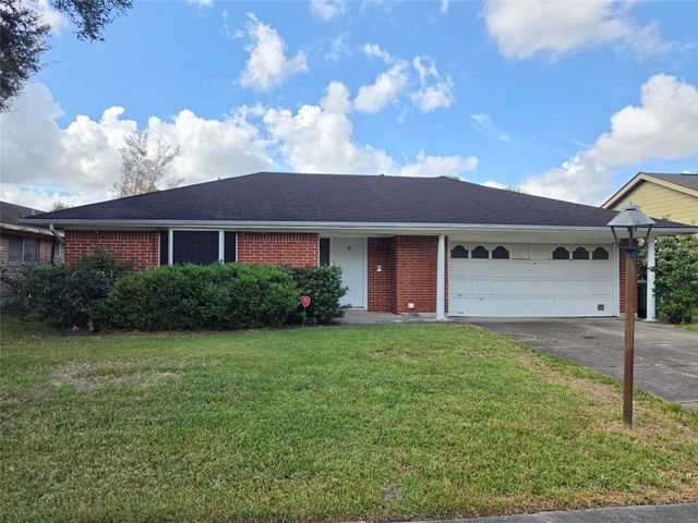 11914 Kirkbriar Dr, Houston, TX 77089