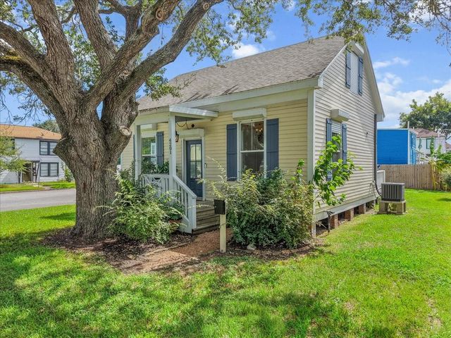 9 Charleston St S
