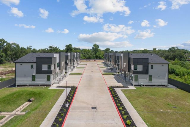 3522 Mansfield Building H, Houston, TX, 77091