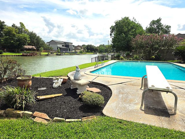 107 Saint Marks, Sugar Land, TX, 77478