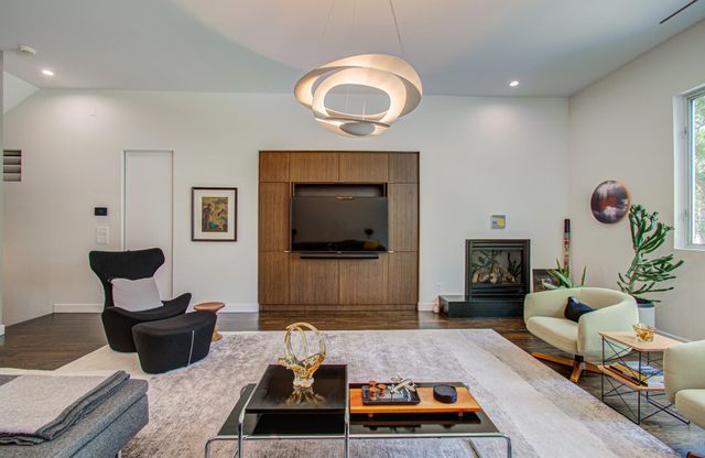 809 Branard, Houston, TX, 77006